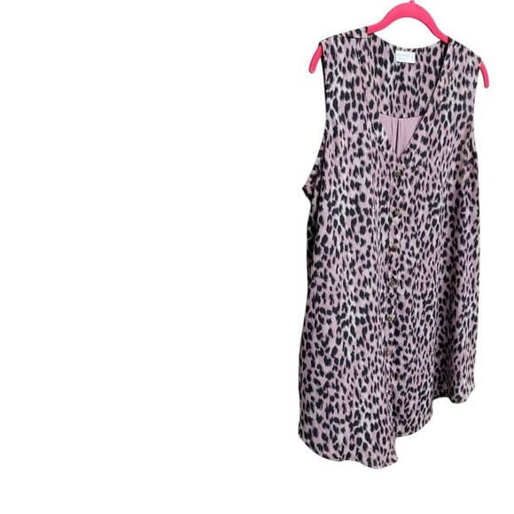 Maternity Size XXL Blouse Sleeveless Maurice's Purple Button Up Leopard Print 2X - Picture 2 of 11